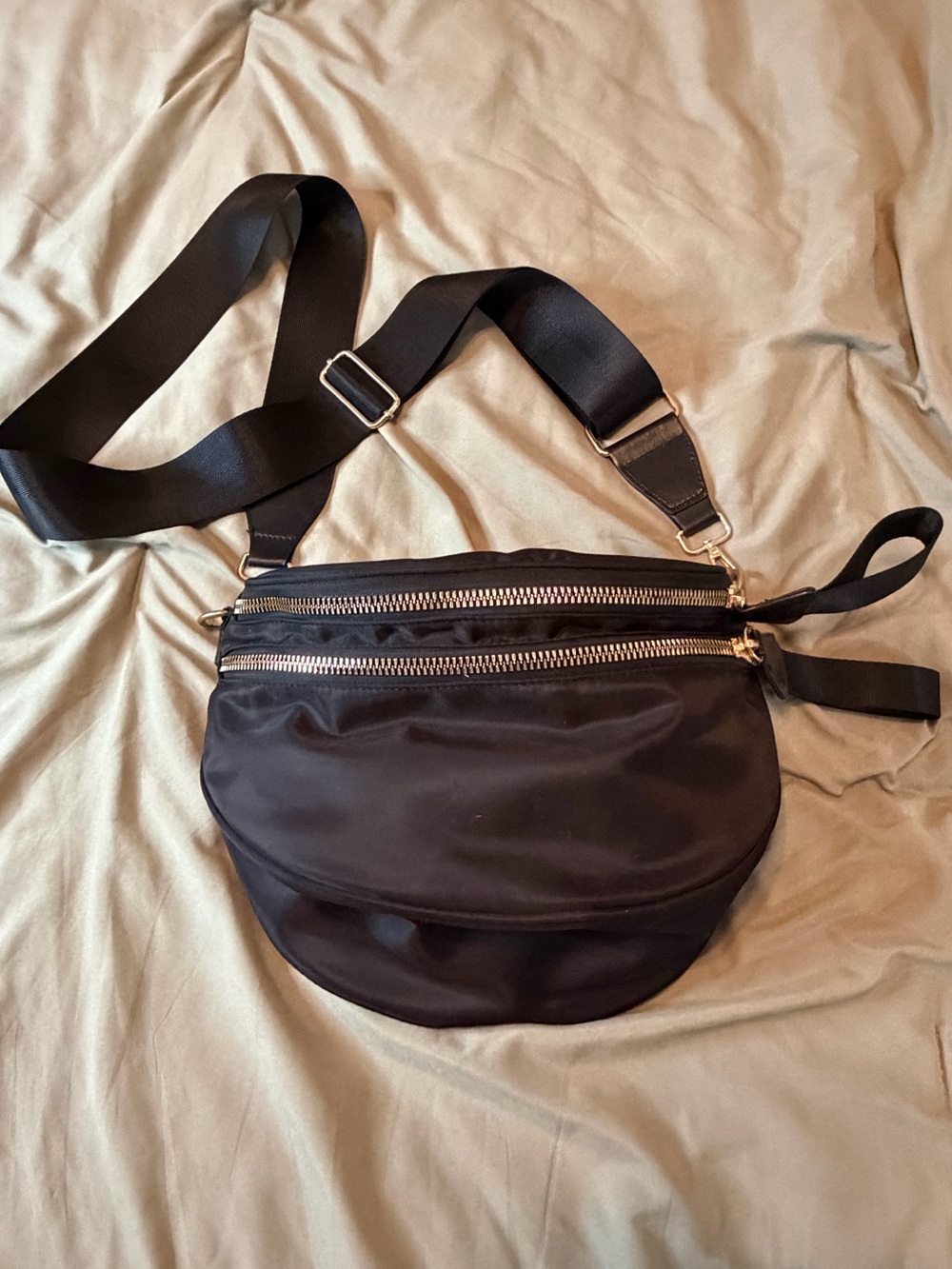 Emmafy Go Free Crossbody Bum Bag, Large Capacity, Black with Gold Zippers